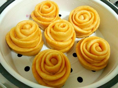 玫瑰花饅頭（紅心火龍果汁）的做法