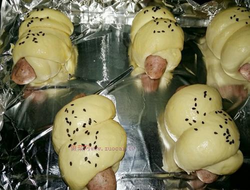 黑椒火腿腸面包的做法