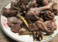 清火降燥 | 茶樹(shù)菇老鴨湯的做法步驟5