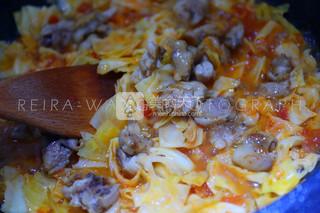 茄汁卷心菜燉雞肉的做法步驟：7