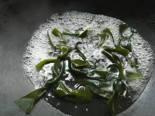 海帶結(jié)燒豆腐的做法