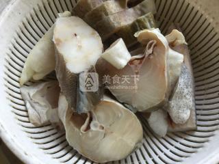 鱈魚(yú)魚(yú)松的做法步驟：2