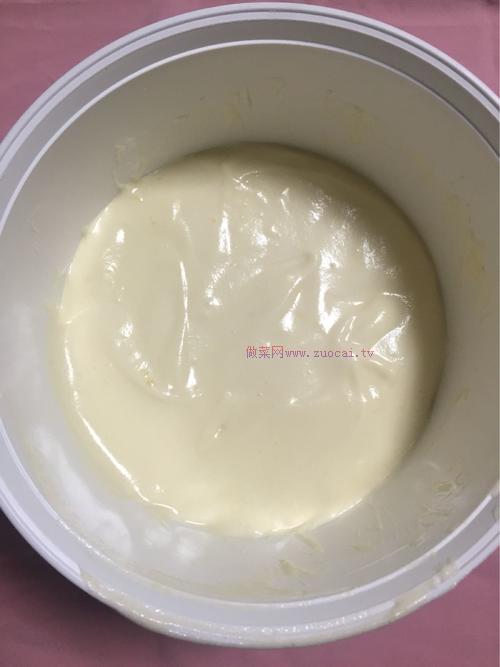 拉花戚風(fēng)蛋糕的做法