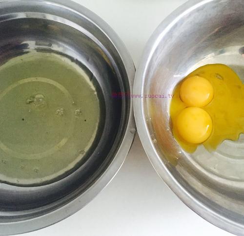 六寸酸奶戚風(fēng)蛋糕的做法