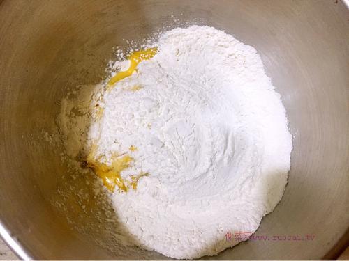 中種南瓜花環(huán)面包的做法