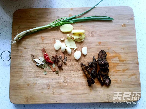 生地?zé)踟i蹄的做法