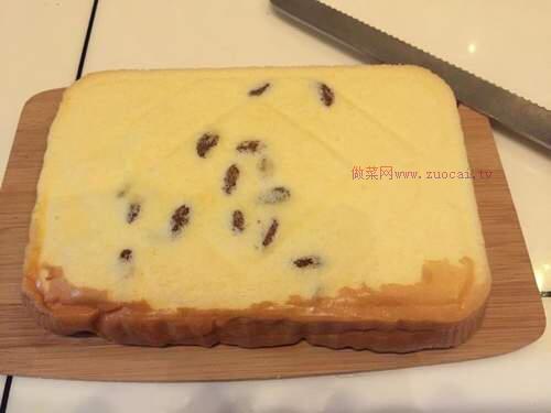 白葡萄果干淡奶油三文蛋糕便當(dāng)?shù)淖龇?/ data-jjIz=