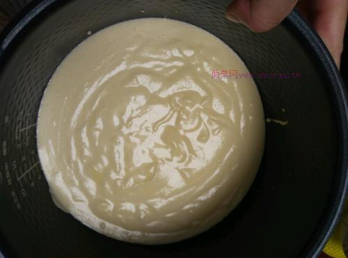 電飯煲戚風(fēng)蛋糕的做法