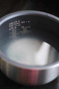 軟糯白粥的做法步驟2