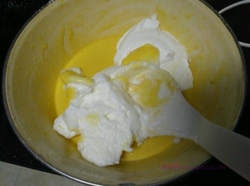 電飯煲戚風(fēng)蛋糕的做法