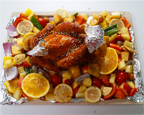 皮酥肉嫩的圣誕烤雞的做法步驟：11