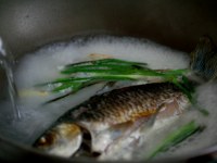 蘿卜絲鯽魚湯的做法步驟5