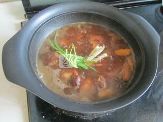 玉米燒排骨的做法步驟：5