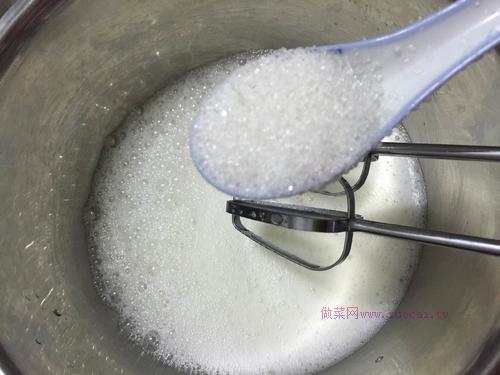 原味戚風(fēng)蛋糕的做法