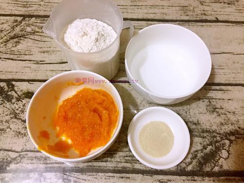 中種南瓜花環(huán)面包的做法