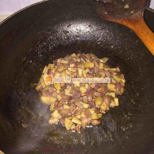 奶汁土豆面包的做法