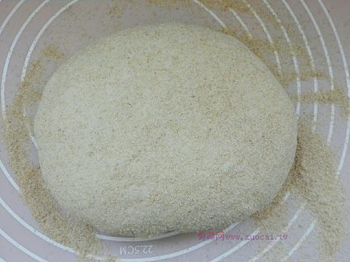 粗糧麥麩主食面包的做法