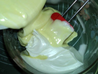 淡奶油戚風(fēng)蛋糕的做法步驟11