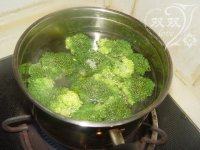 蓮藕團(tuán)圓丸兒的做法步驟11