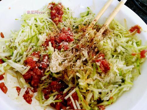 青蘿卜肉包子餡的做法
