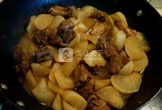 白蘿卜燉排骨的做法步驟：5