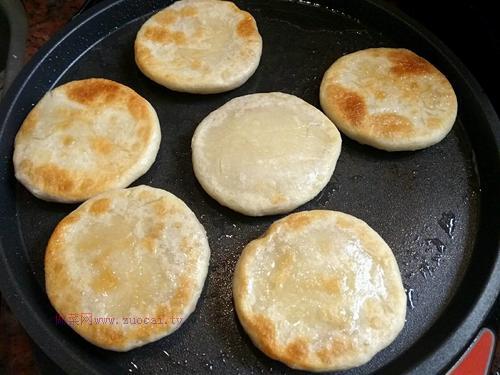 牛肉胡蘿卜餡餅的做法