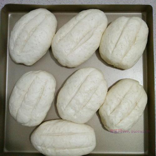 簡單的面包的做法