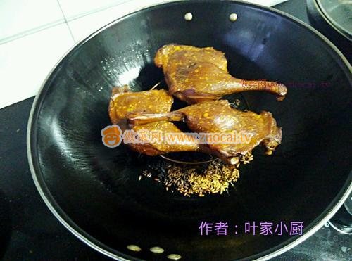 云霧鴨腿的做法