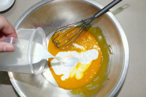 6寸戚風(fēng)蛋糕的做法