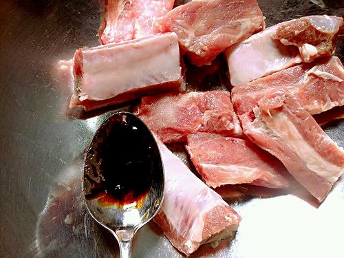 干煸椒鹽排骨的做法