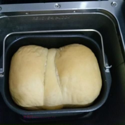 奶油吐司（面包機(jī)版）的做法