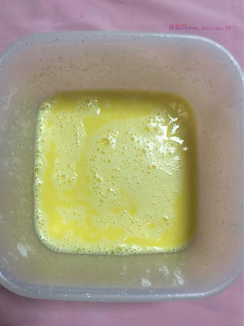 拉花戚風(fēng)蛋糕的做法