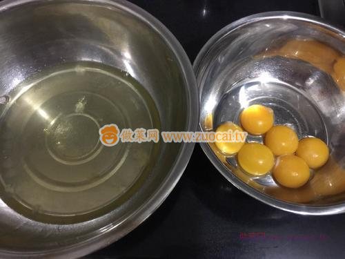 電飯煲戚風(fēng)蛋糕的做法