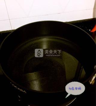 里約奧運(yùn)會必備的小零食—酥炸魷魚圈的做法步驟：6