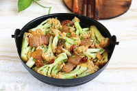 咸肉花菜干鍋的做法步驟12