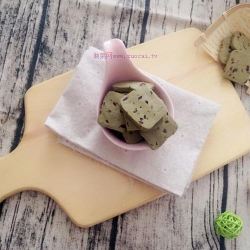 抹茶蔓越莓餅干的做法