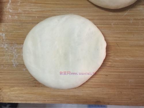 豆沙面包的做法