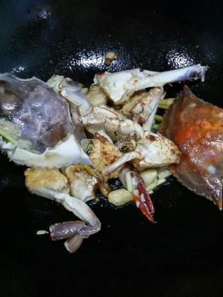 蛋炒江蟹-------gun蛋吧，江蟹君！的做法步驟：6