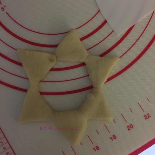 太陽花早餐面包圈的做法