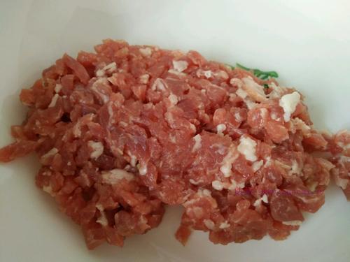 胡蘿卜肉蒸包餡的做法