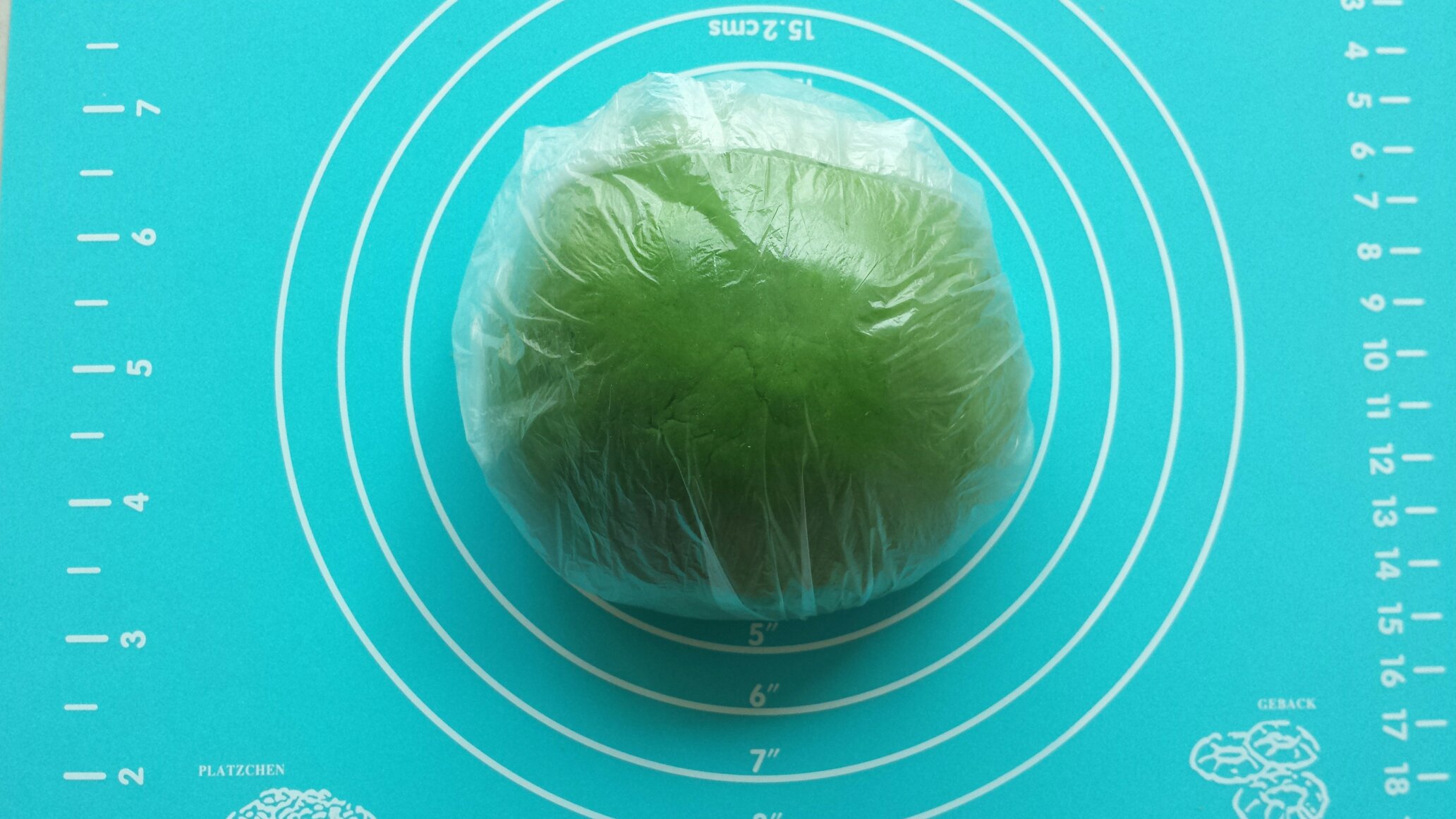 菠菜手搟面的做法 步驟2