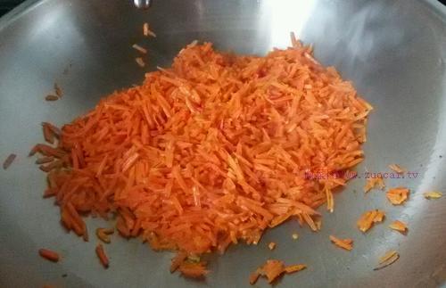 牛肉胡蘿卜餃子的做法