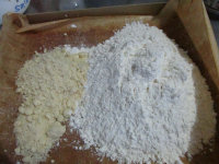 花生醬肉松夾心餅干的做法步驟1