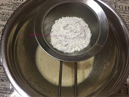 瑪?shù)铝盏案獾淖龇?/ data-Tm0M=