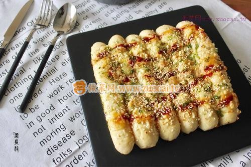 蔥香肉松排包的做法