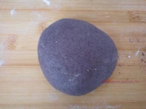 黑米面饅頭的做法