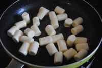 丑萌爆米花球的做法步驟5