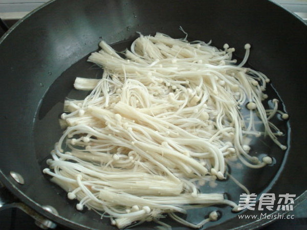 茄汁金針菇的做法