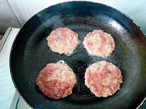 香煎肉餅的做法