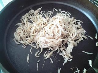 【干煸杏鮑菇】的做法步驟：3